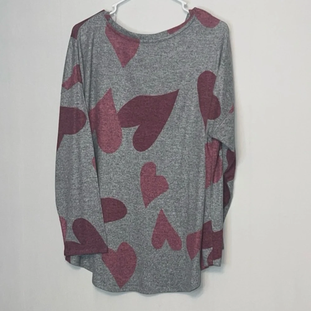 Chelsea & Theodore Gray & Pink Hearts Long Sleeve Top Soft Sz 2X Valentines. - Picture 2 of 7